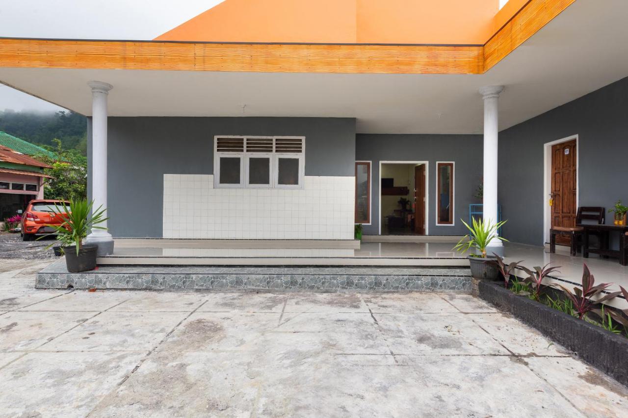 Oyo 1966 Bromo Hill Hotel Probolinggo Exterior photo